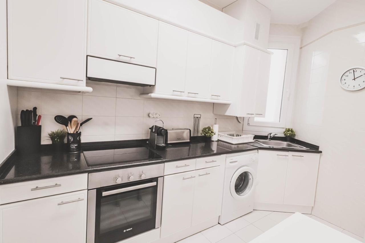 Park View Beautiful Apartment ビルバオ エクステリア 写真