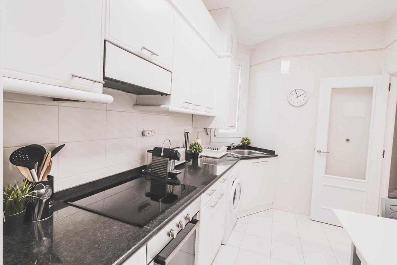 Park View Beautiful Apartment ビルバオ エクステリア 写真